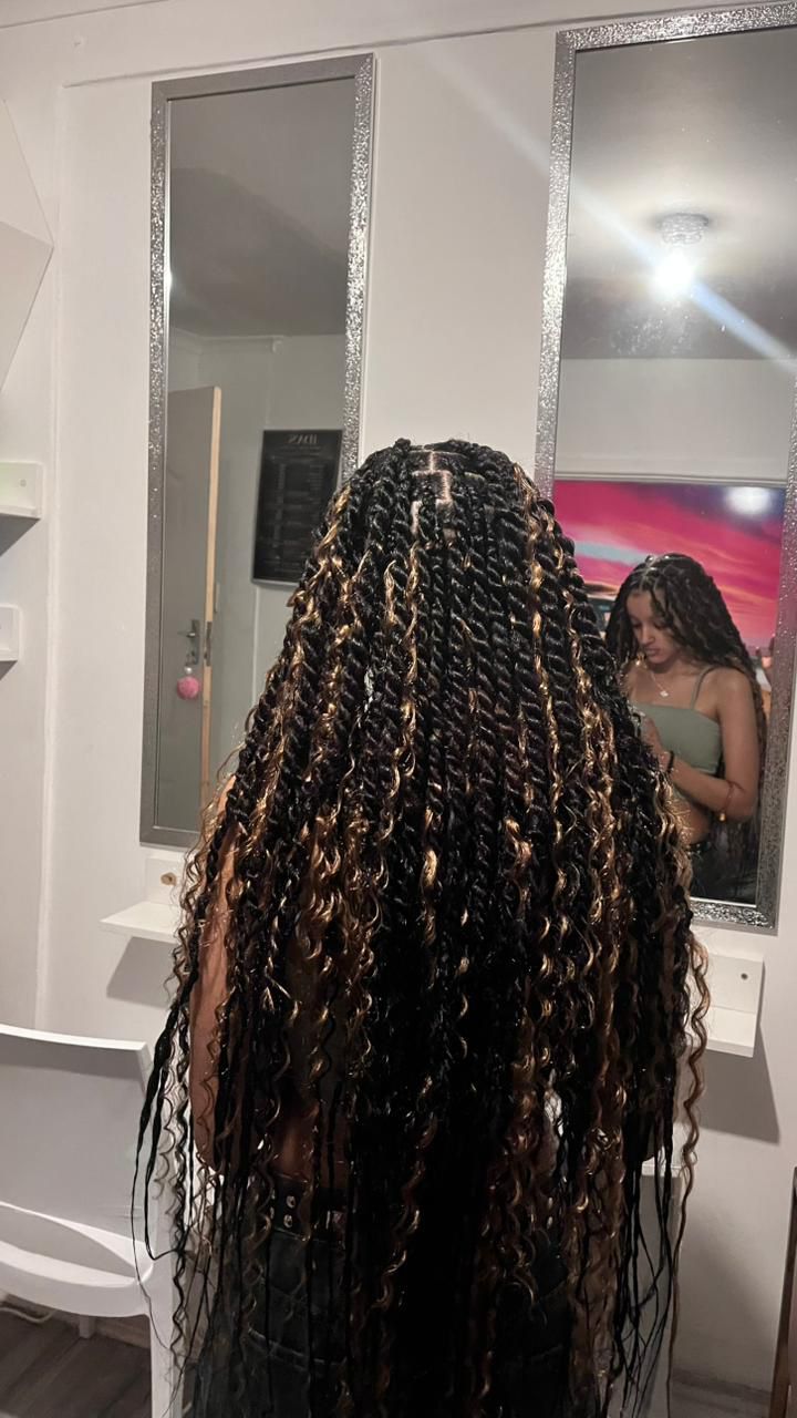 Passion Twists with highlights